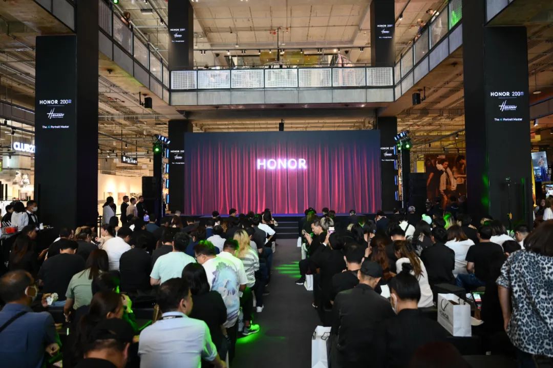 引领科技潮流，展示创新魅力丨HONOR 200 系列泰国发布会隆重举办