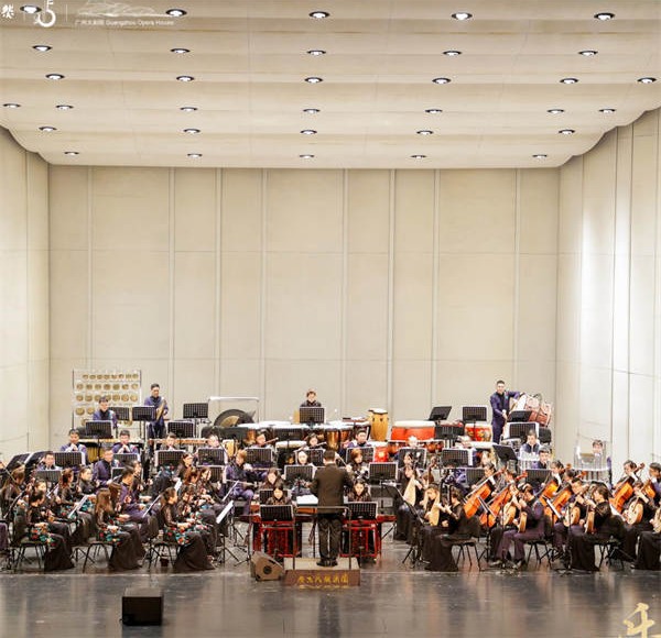 Music Night: Appreciating the Orient – 2022 Xiaohutuxian Liquor Group Outstanding Partners Strategic Summit